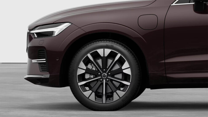 Volvo XC60 2.0 T8 [455] PHEV Ultra Dark 5dr AWD Gtron [NI] Estate - Image 7